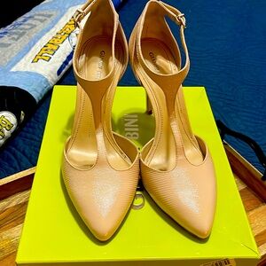 Gianni Bini Jelissa heels size 10